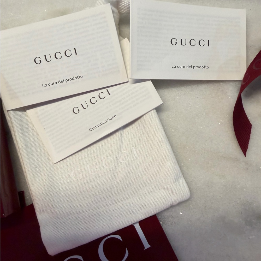 Gucci Burgundy gift Box with dust bag, ribbon and evelopes - Picture 4 of 8